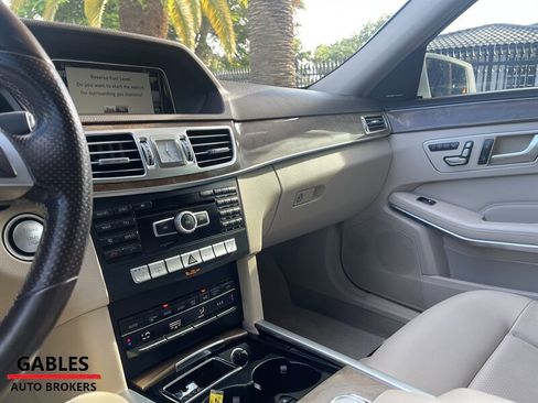 Used 2014 Mercedes-Benz E 350 Sedan image 17