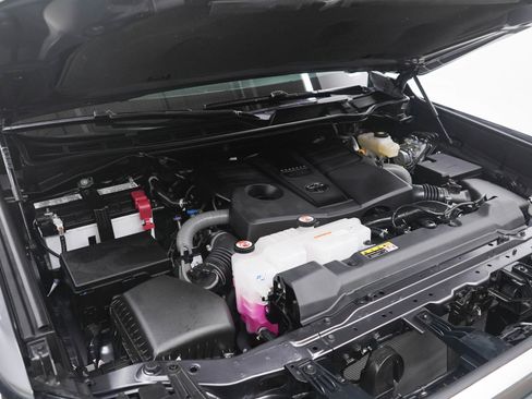 Used 2025 Toyota Tundra Limited image 30