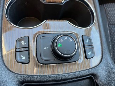 Used 2023 GMC Acadia SLE w/ Driver Convenience Package AWD/4WD image 48