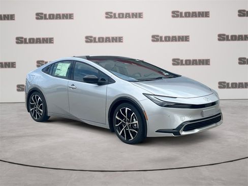 New 2026 Toyota Prius Plug-In Hybrid image 7