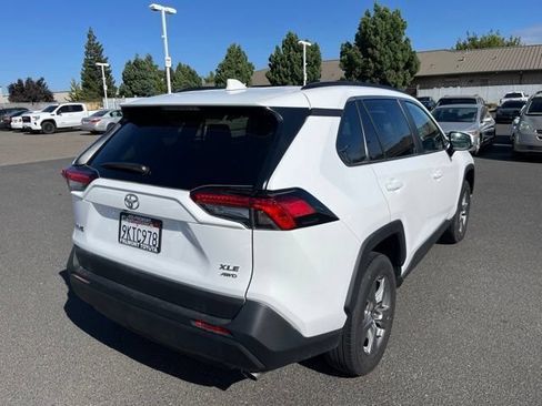 Used 2024 Toyota RAV4 XLE w/ Convenience Package AWD/4WD image 4