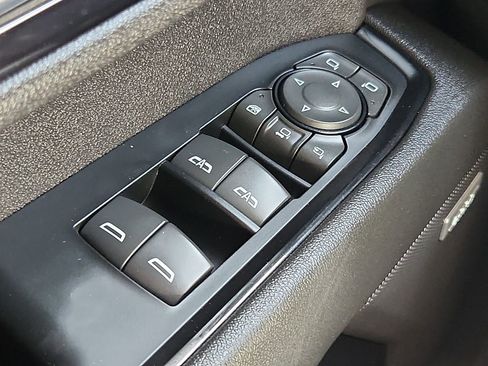 Used 2024 GMC Sierra 2500 AT4 w/ AT4 Preferred Package image 19