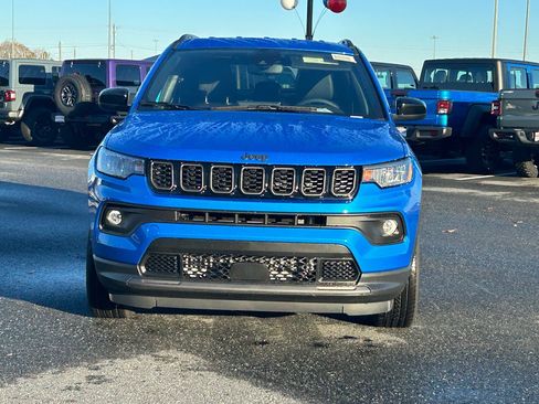 New 2026 Jeep Compass Latitude image 2