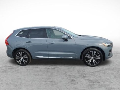 Used 2023 Volvo XC60 B5 Ultimate image 5
