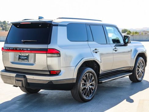 Certified 2025 Lexus GX 550 w/ Accessory Package (2T) AWD/4WD image 5