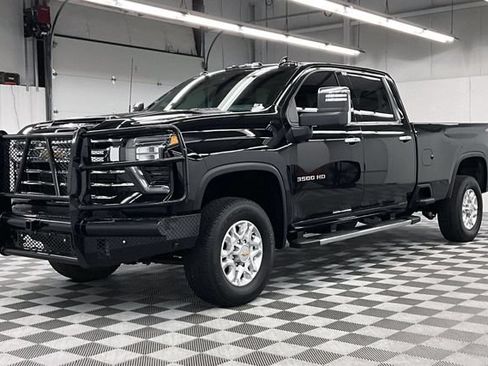 Used 2024 Chevrolet Silverado 3500 LTZ w/ LTZ Premium Package AWD/4WD image 13