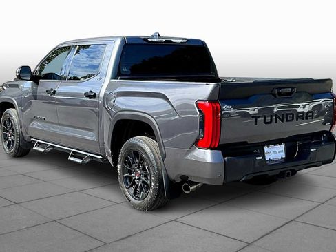 Used 2022 Toyota Tundra SR5 w/ Convenience Package RWD image 11