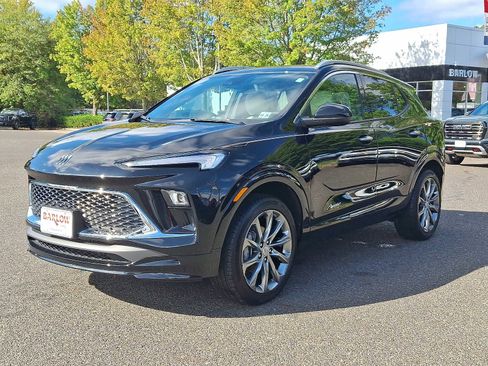 Certified 2024 Buick Encore GX Avenir w/ Avenir Convenience Package image 3