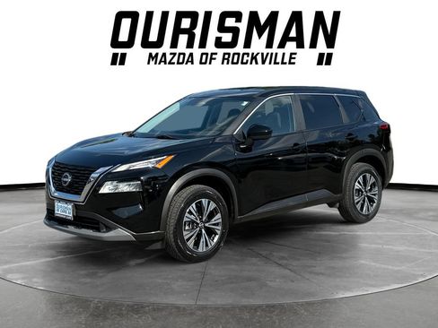 Used 2023 Nissan Rogue SV FWD image 2