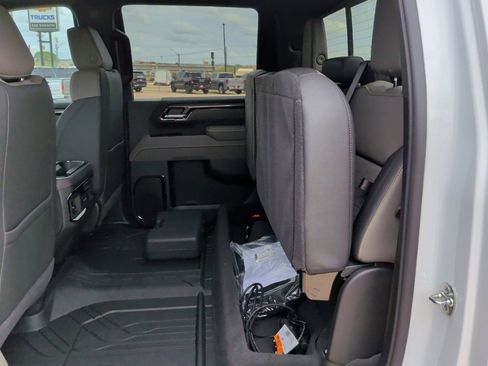 New 2026 Chevrolet Silverado 2500 ZR2 AWD/4WD image 39
