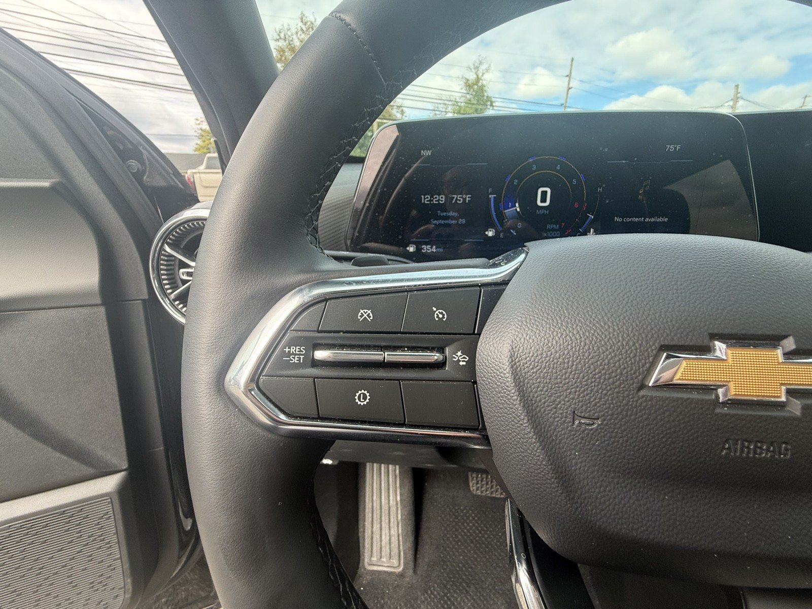 Used 2026 Chevrolet Equinox LT FWD image 19