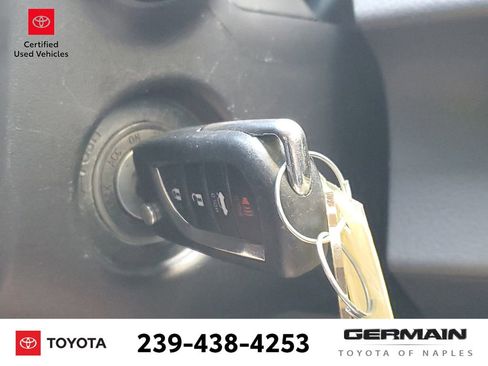 Certified 2022 Toyota Camry LE image 32