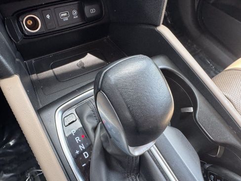 Used 2020 Hyundai Santa Fe Limited AWD/4WD image 29