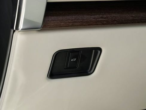 New 2026 Land Rover Range Rover SE AWD/4WD image 36