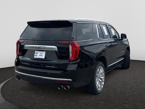 Used 2023 GMC Yukon Denali w/ Denali Reserve Package image 8