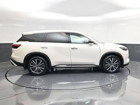 Used 2023 INFINITI QX60 Sensory AWD/4WD image 2