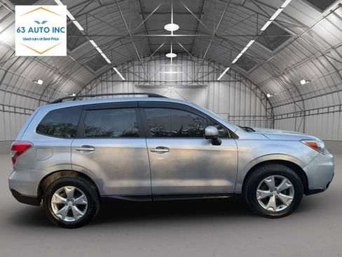 Used 2016 Subaru Forester 2.5i Premium w/ Popular Package #2 AWD/4WD image 5