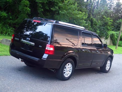 Used 2013 Ford Expedition EL Limited AWD/4WD image 25