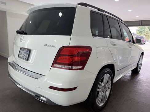 Used 2015 Mercedes-Benz GLK 350 4MATIC image 9
