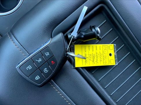 Used 2023 Chevrolet Tahoe High Country w/ Premium Package 2 image 25