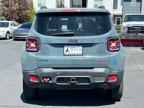 Used 2016 Jeep Renegade Trailhawk w/ Premium Trailhawk Package AWD/4WD image 6