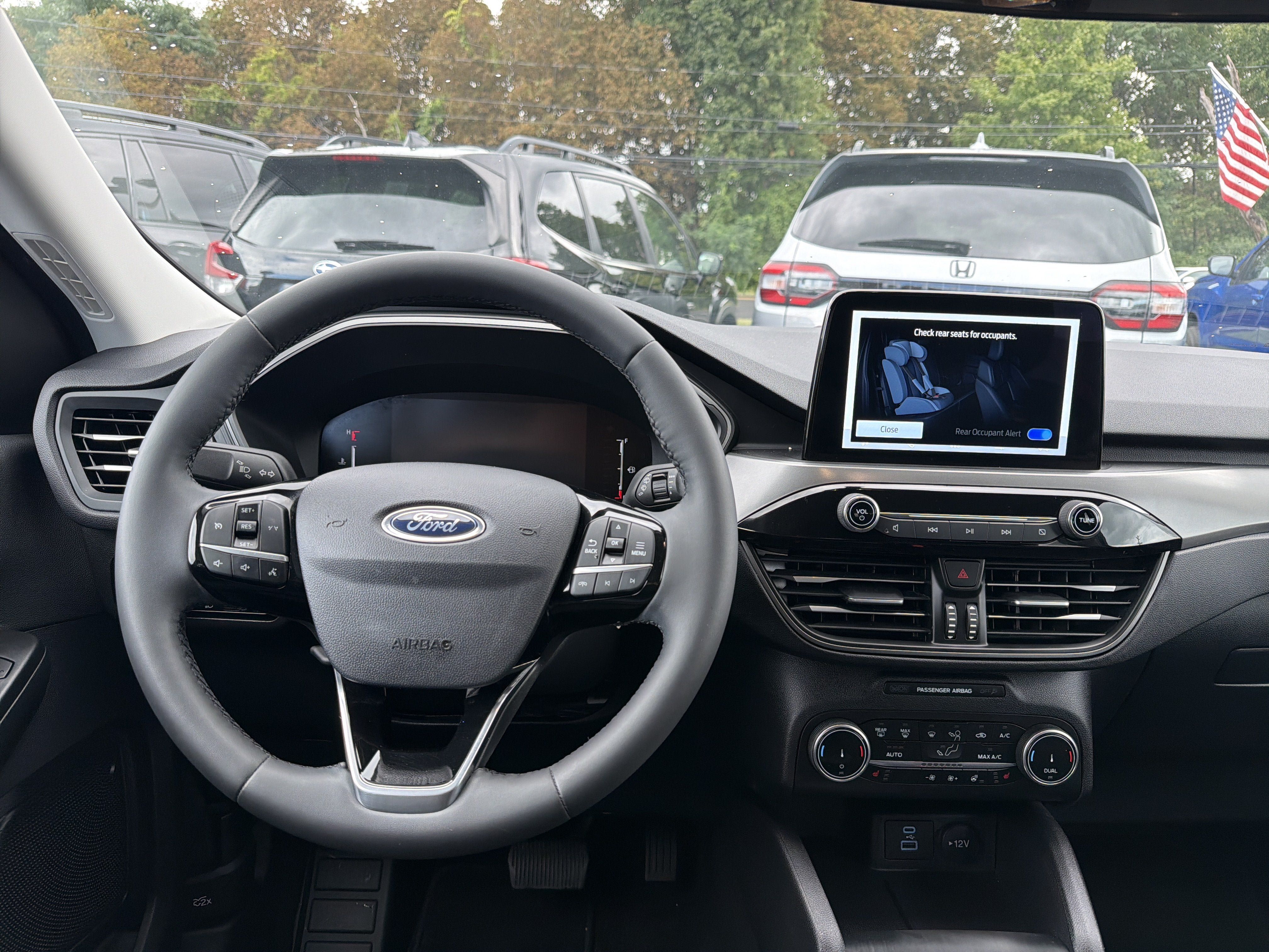 Used 2023 Ford Escape Active AWD/4WD image 13