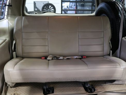 Used 2002 Ford Excursion Limited image 19