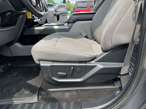 Used 2019 Ford F150 XLT w/ Equipment Group 302A Luxury AWD/4WD image 26