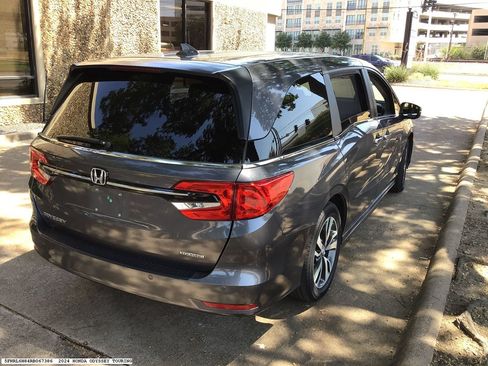 Used 2024 Honda Odyssey Touring image 5