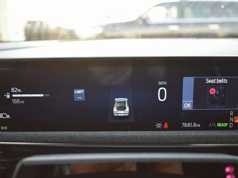 Used 2025 Ford Mustang Mach-E Premium image 18