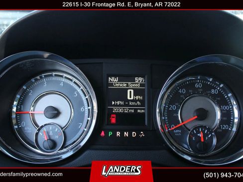 Used 2015 Chrysler Town & Country Touring w/ Trailer Tow Group image 25