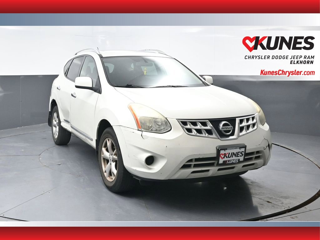 Used 2011 Nissan Rogue SV w/ Premium Pkg FWD image 1