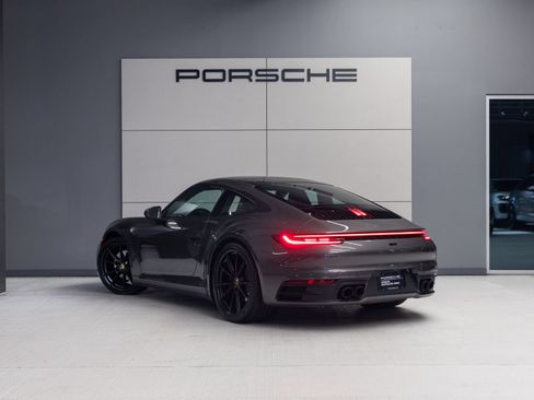 Certified 2024 Porsche 911 Carrera RWD image 5
