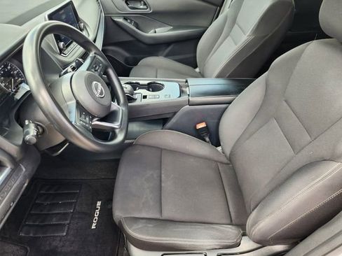 Used 2024 Nissan Rogue S image 11
