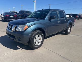 Used 2013 Nissan Frontier SV video 1