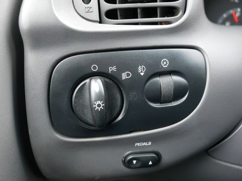 Used 2002 Ford F150 XLT image 26