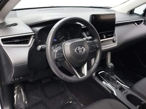 Used 2024 Toyota Corolla Cross LE FWD image 15