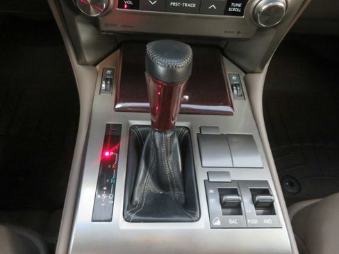 Used 2015 Lexus GX 460 w/ Premium Package image 48