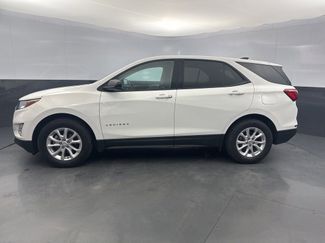 Used 2018 Chevrolet Equinox LS video 3