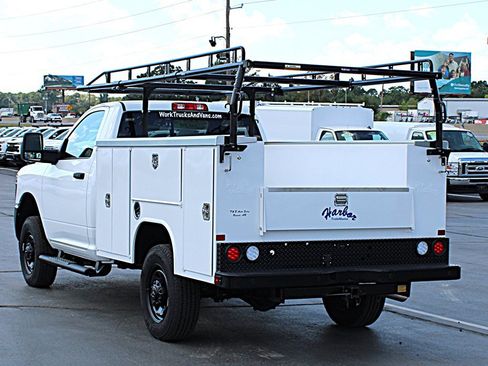 Used 2026 RAM 2500 Tradesman AWD/4WD image 4