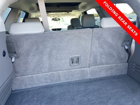 Used 2014 Chevrolet Traverse LT image 11