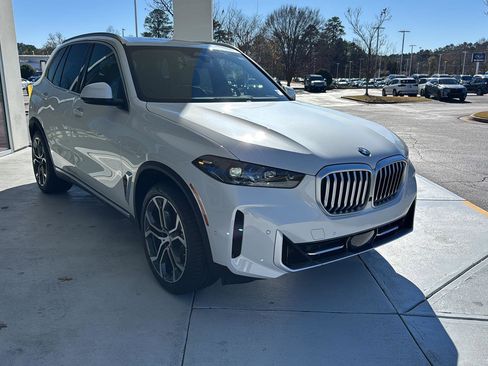 New 2026 BMW X5 xDrive40i w/ Climate Comfort Package image 6
