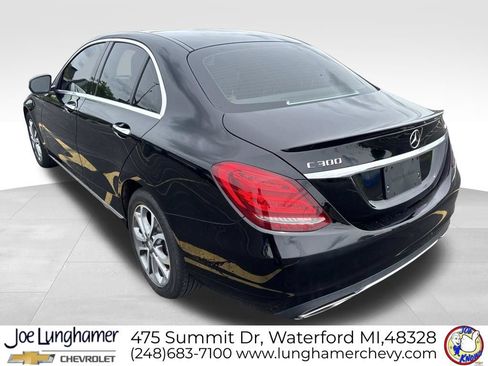 Used 2016 Mercedes-Benz C 300 4MATIC Sedan image 5