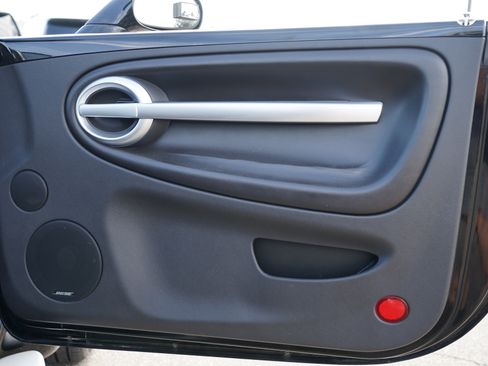 Used 2006 Chevrolet SSR w/ Preferred Equipment Group image 15