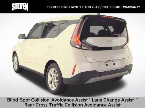 Used 2025 Kia Soul LX w/ LX Technology Package FWD image 7