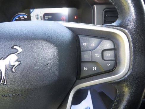 Used 2021 Ford Bronco Outer Banks w/ Sasquatch Package AWD/4WD image 16