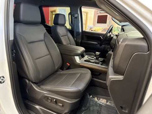 Used 2023 GMC Sierra 1500 SLT w/ SLT Premium Package image 39