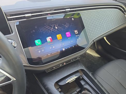 Certified 2024 Mercedes-Benz E 350 4MATIC Sedan image 20