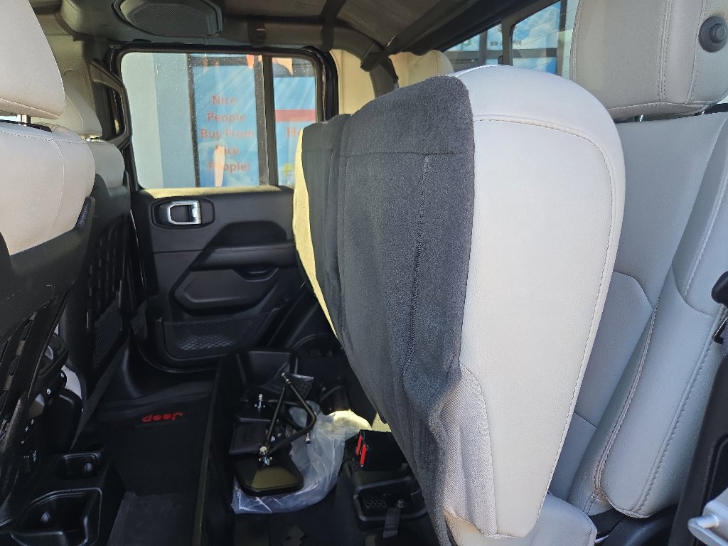 Used 2023 Jeep Gladiator Mojave w/ Cold Weather Group AWD/4WD image 97