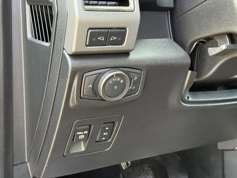 Used 2019 Ford F150 Raptor w/ Equipment Group 801A Mid image 15